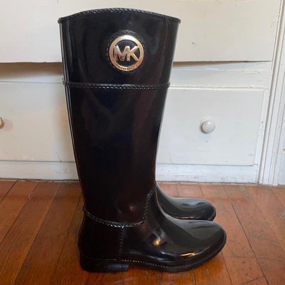 Michael Kors Rainboots - Picture 1 of 7